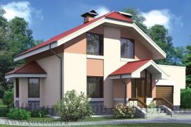 Двухэтажный кирпичный дом в классичсеком стиле с вальмовой крышей
